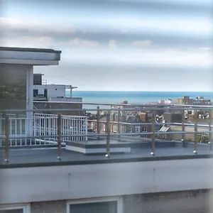 https://lovely-apartment-with-spectacular-views-parking.brighton-hotels-england.com