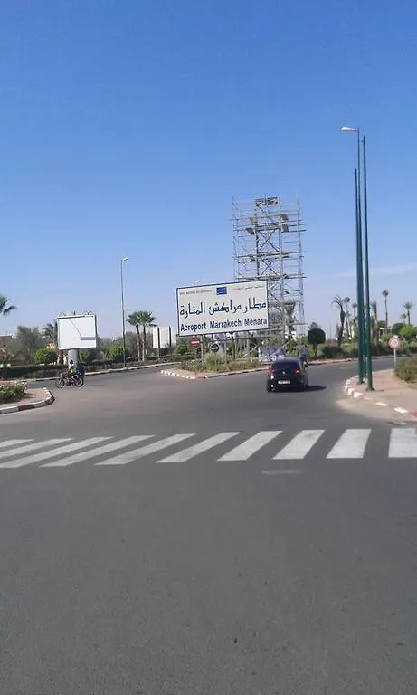ホームステイ マラケシュChez Axia Marrakechアパートメント